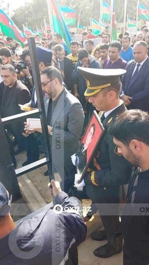 SOS uşaq kəndində böyüyən şəhidimiz İkinci Fəxri xiyabanda dəfn edildi — YENİLƏNİB (FOTO/VİDEO)