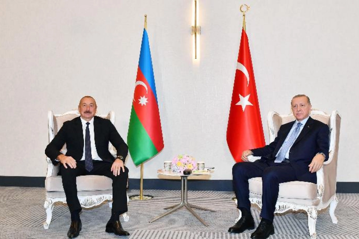 İlham Əliyev Səmərqənddə Ərdoğanla görüşdü — YENİLƏNİB (FOTOLAR)