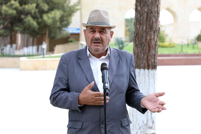 Açıq mikrofon aksiyasında sahibkarlıqla məşğul olan abonentlərin də müraciəti dinlənildi