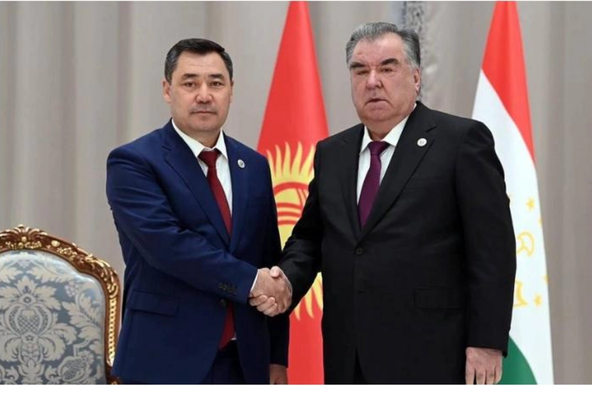Qırğızıstan və Tacikistan prezidentləri sərhəddəki vəziyyətlə bağlı görüşüb