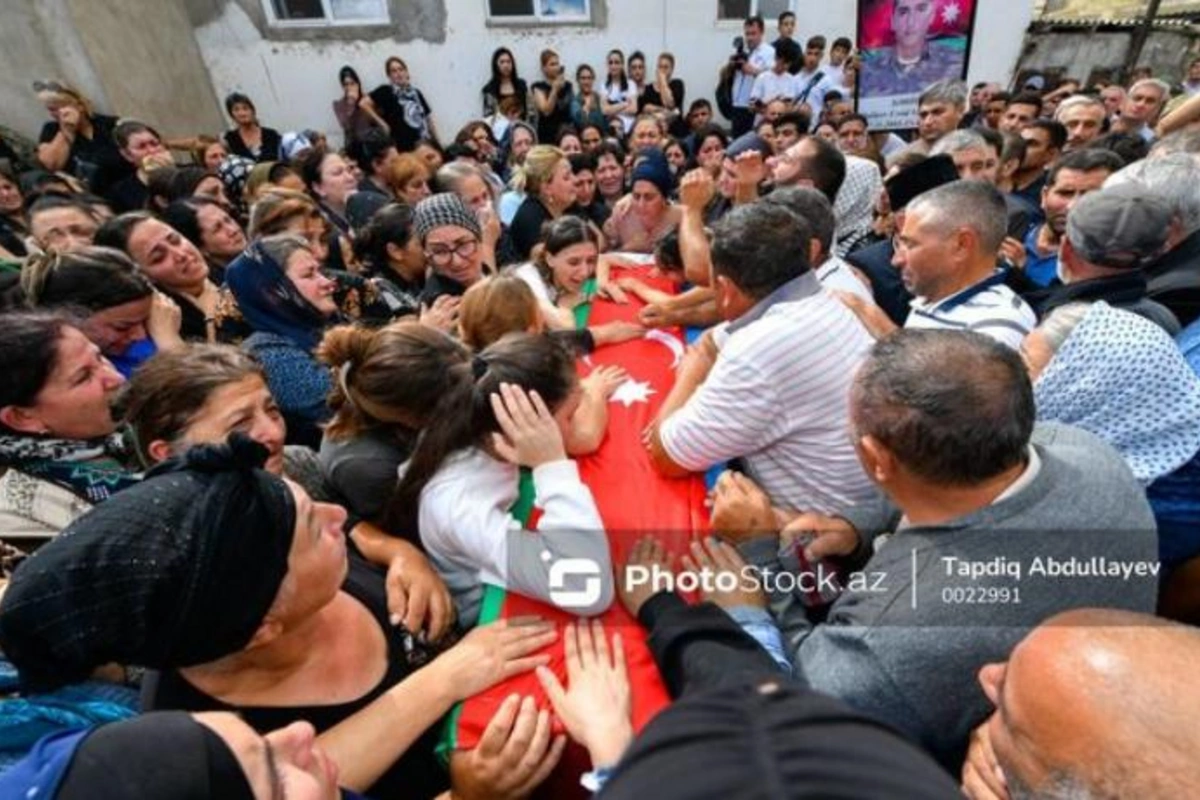 Şəhid Fərid Quliyev Lökbatanda son mənzilə yola salındı — VİDEO/FOTO