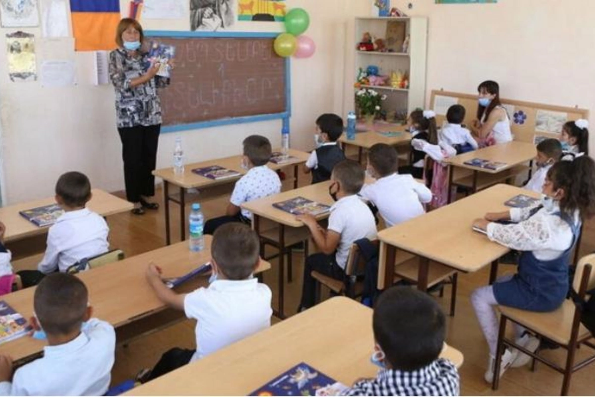 Ermənistanda dörd məktəbdə Azərbaycan dili öyrədiləcək