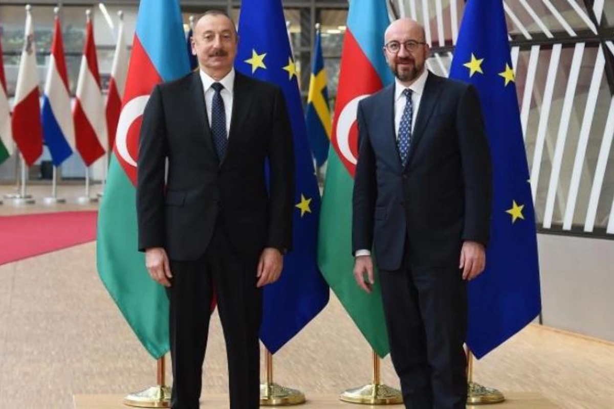 Şarl Mişel İlham Əliyevə zəng etdi