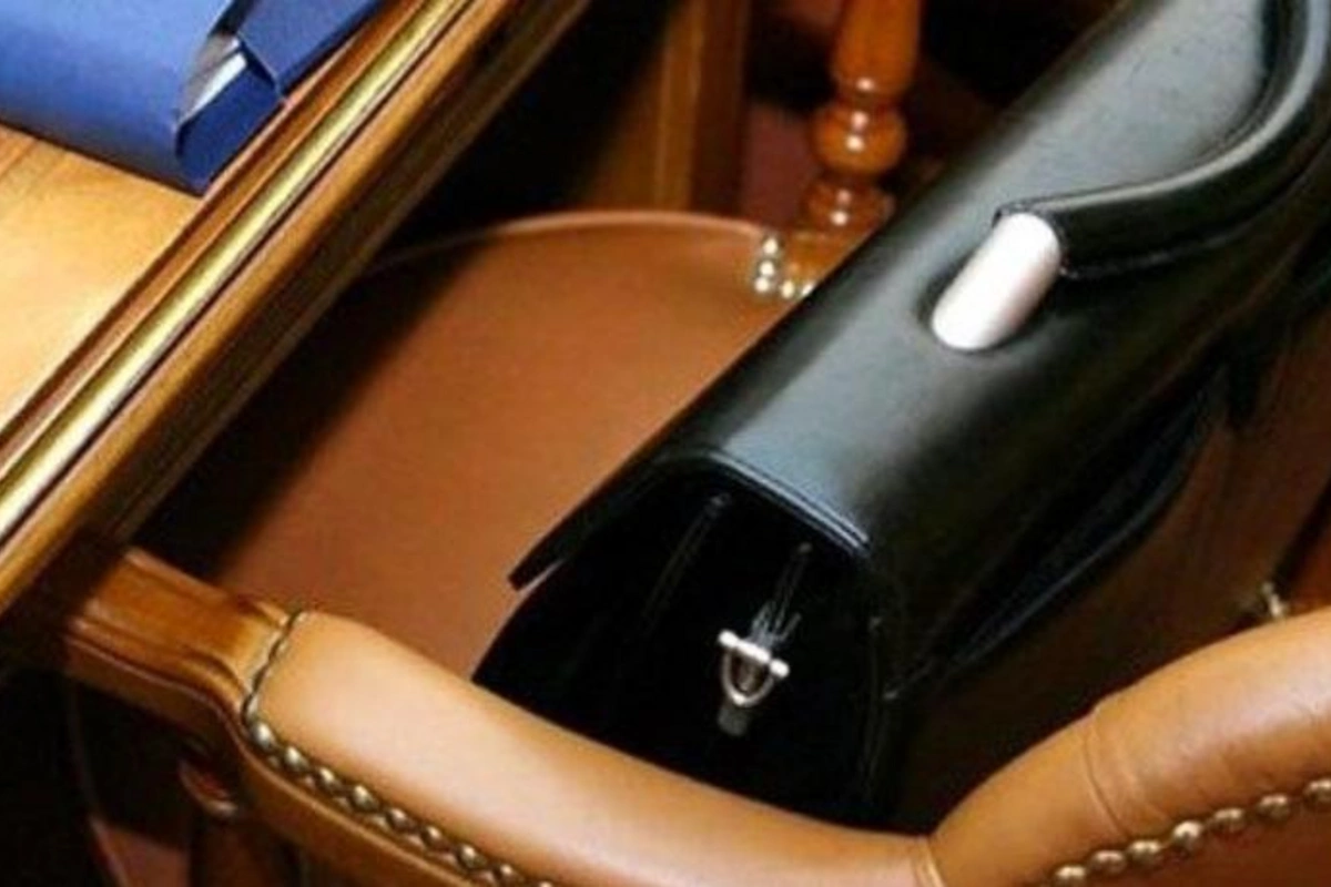 İcra başçısının müavini İŞDƏN ÇIXARILDI