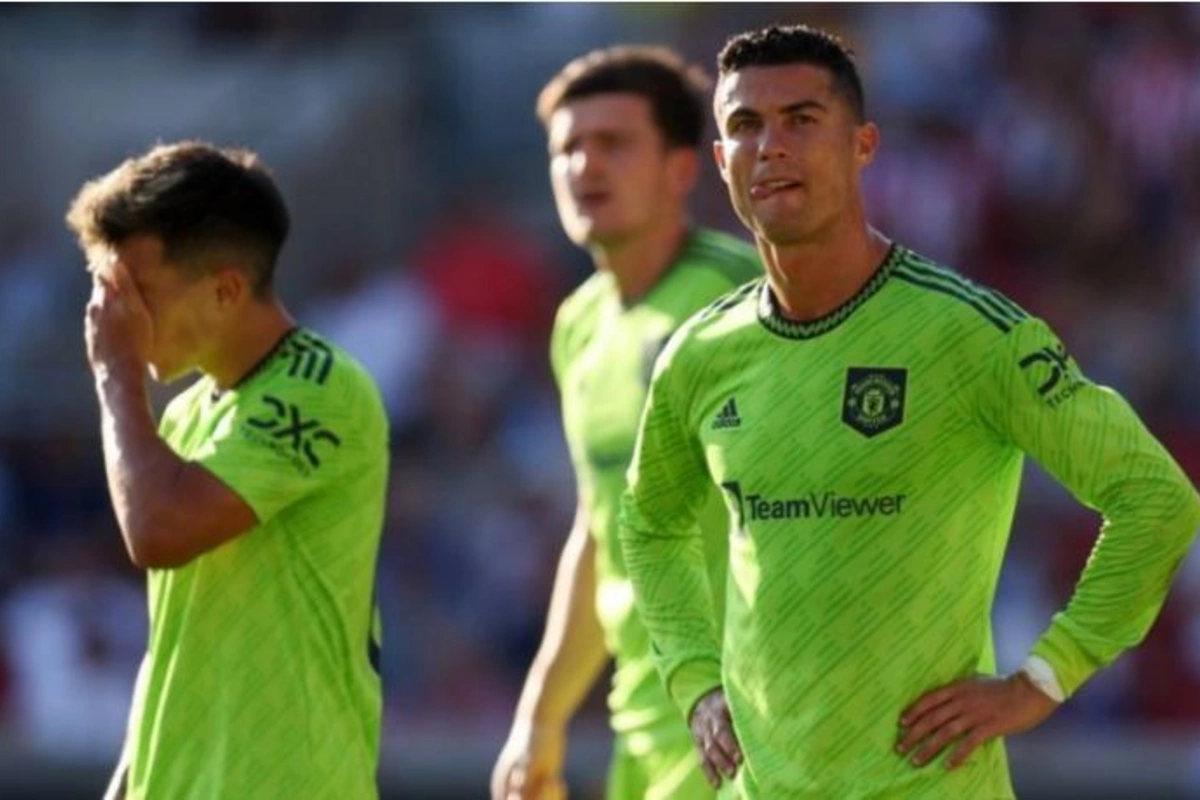 Mançester Yunaytedin 12 futbolçusu zəhərləndi