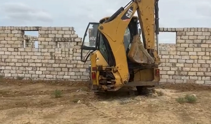 Abşeronda qanunsuz tikintinin qarşısı alınıb — VİDEO Abşeronda qanunsuz tikintinin qarşısı alınıb — VİDEO