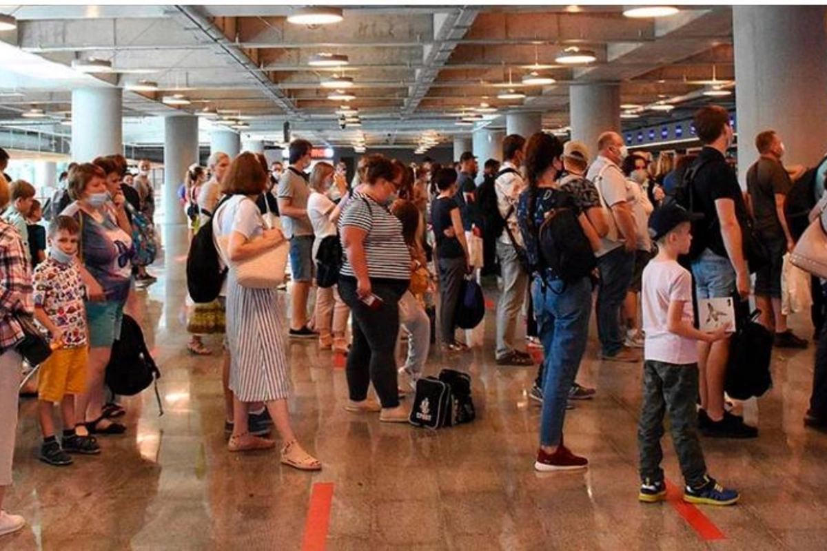 Baltikyanı ölkələr və Polşadan Rusiya vətəndaşlarına QADAĞA