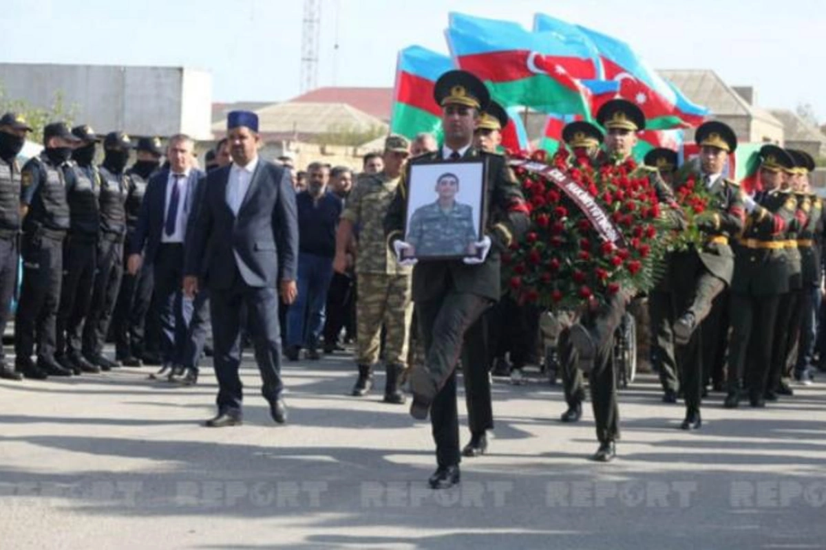 Leykozdan vəfat edən Vətən müharibəsi qazisi dəfn olundu — FOTO