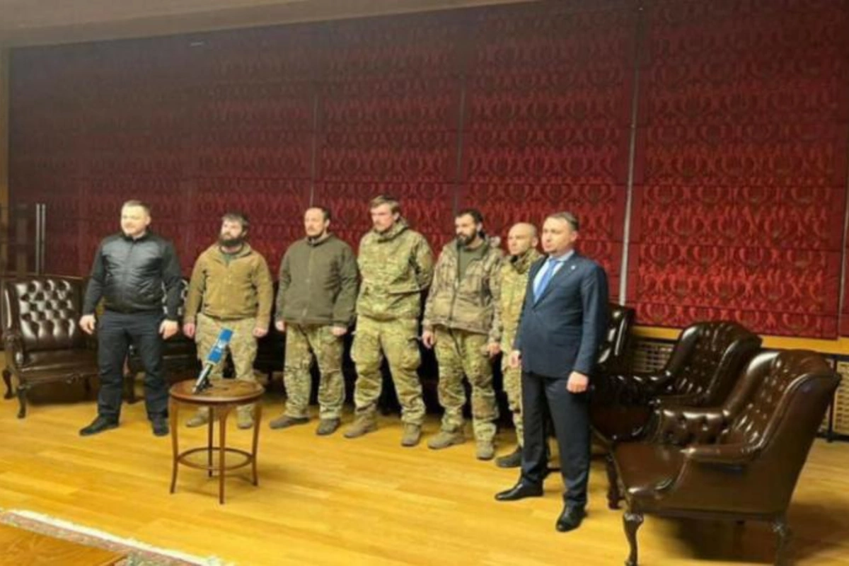 Rusiya 200 hərbi əsiri ukraynalı milyarderə dəyişdi — 5 komandir Ərdoğanın himayəsində qaldı (FOTO)