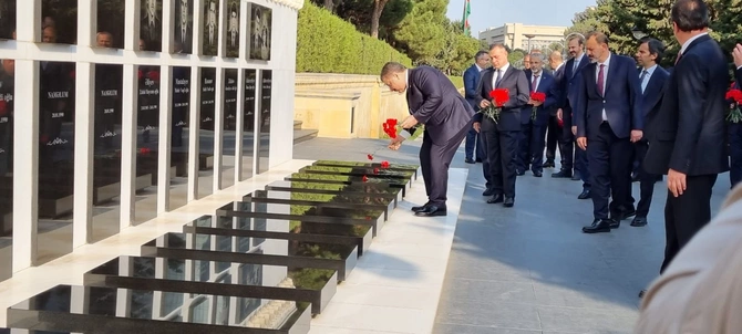 Türkiyənin səhiyyə naziri ölkəmizdə səfərdədir — FOTOLAR