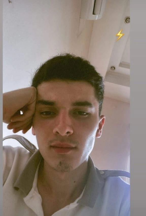 Dəhşətli qəzada ölən 18 yaşlı tələbənin FOTOSU Dəhşətli qəzada ölən 18 yaşlı tələbənin FOTOSU