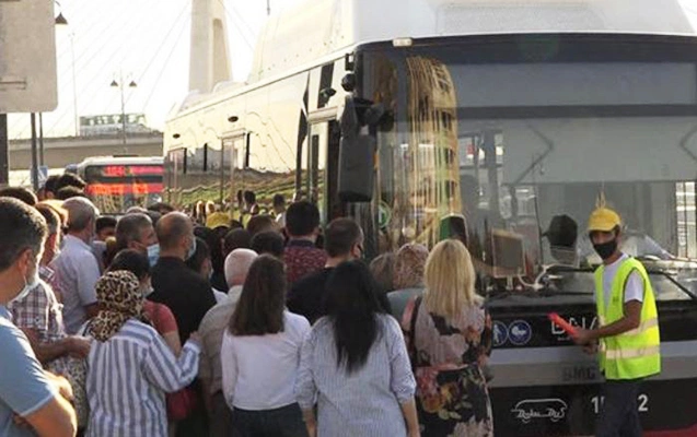 “BakuBus”ın qarajında 500 avtobus var — Camaat saatlarla gözləyir