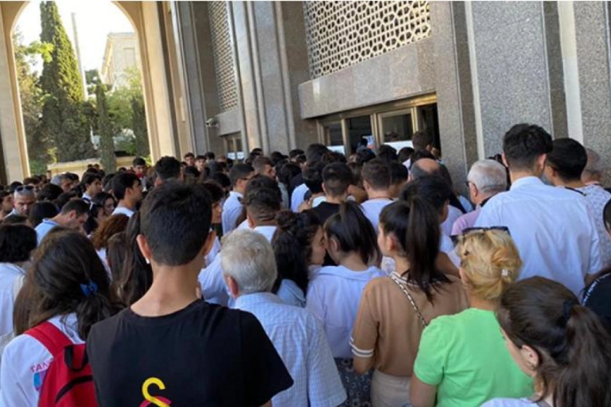 Elmlər Akademiyası bağlanıb? — AÇIQLAMA
