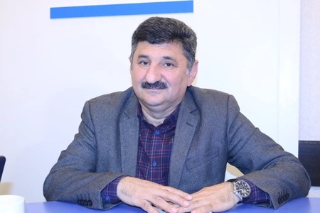 Rauf Arifoğlu: “İlk dəfədir ki, Azərbaycan jurnalistləri qurultayını qalib bir toplumun nümayəndələri kimi keçirir” Rauf Arifoğlu: “İlk dəfədir ki, Azərbaycan jurnalistləri qurultayını qalib bir toplumun nümayəndələri kimi keçirir”