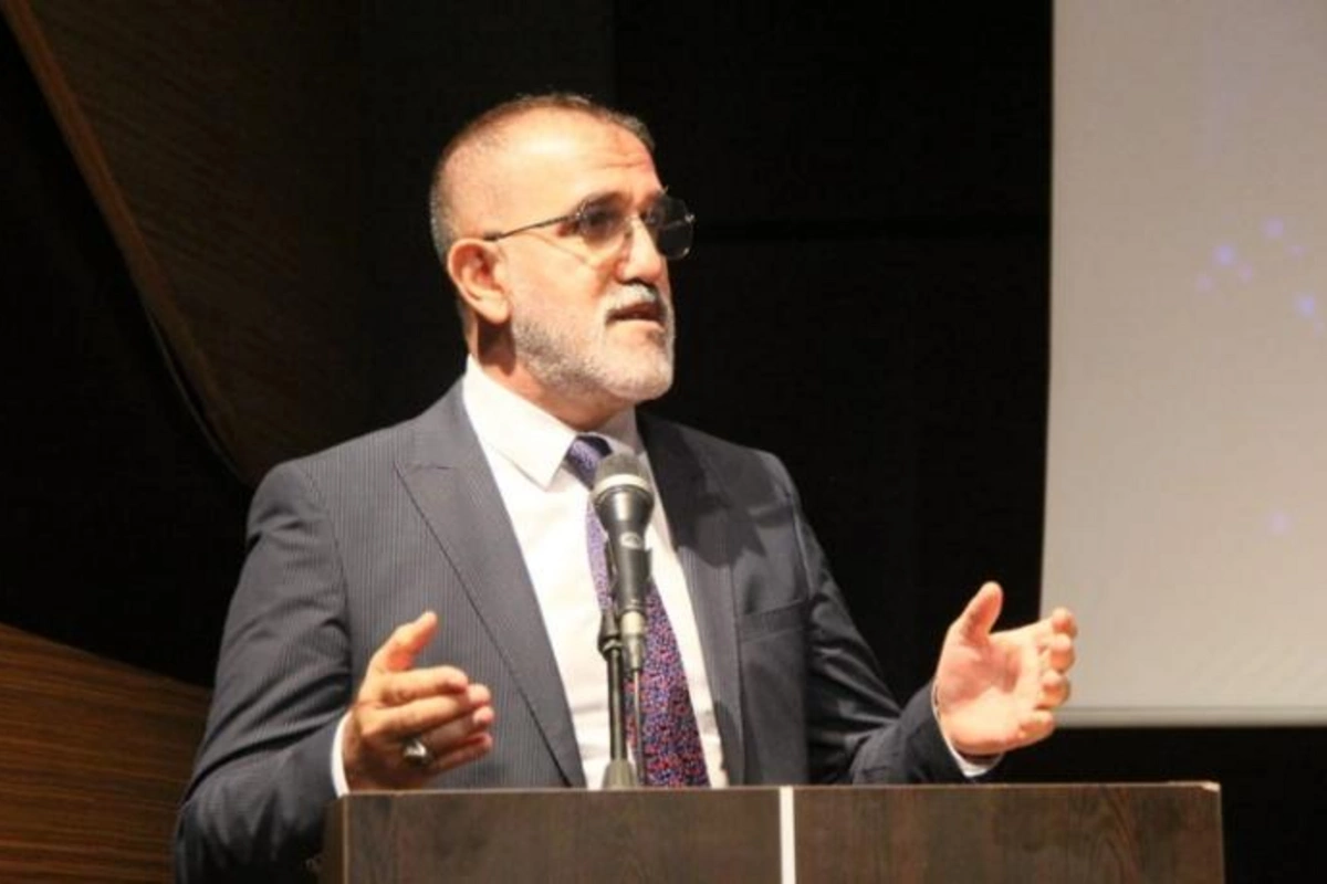 Rauf Arifoğlu: “İlk dəfədir ki, Azərbaycan jurnalistləri qurultayını qalib bir toplumun nümayəndələri kimi keçirir”