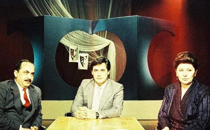 Övladını vaxtsız itirən, ölüm xəbəri yayılan, efirlərdən uzaq düşən Roza Tağıyeva — FOTOLAR Övladını vaxtsız itirən, ölüm xəbəri yayılan, efirlərdən uzaq düşən Roza Tağıyeva — FOTOLAR