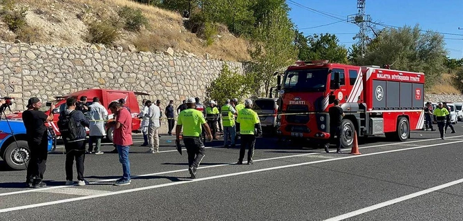 Türkiyədə ağır qəza: ölənlər var — FOTO Türkiyədə ağır qəza: ölənlər var — FOTO
