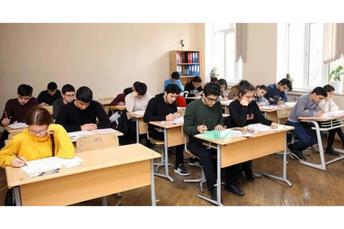 Dərsdən qalmaq üçün direktora illik 2 min 500 manat verilir — Əməkdar jurnalist