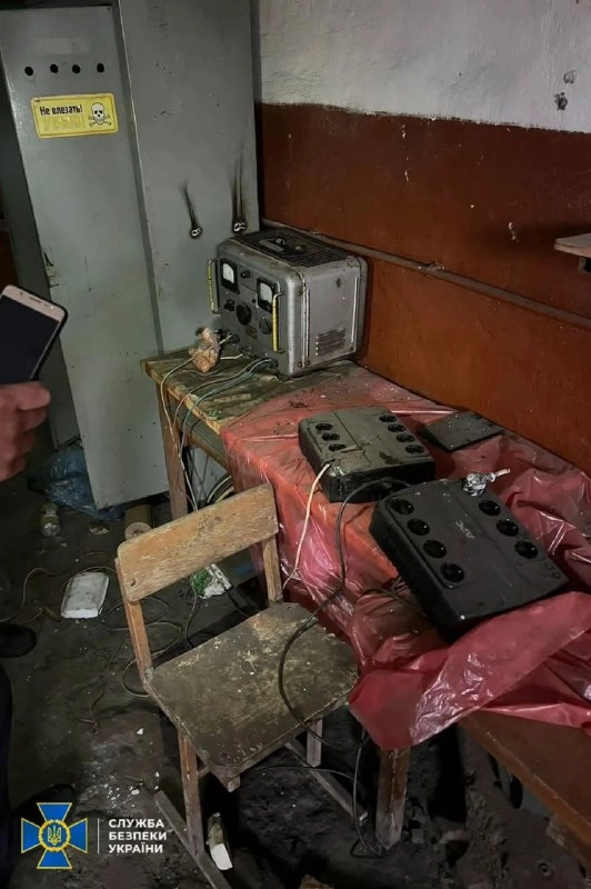 Xarkovda daha bir işgəncə kamerası aşkarlandı — FOTOLAR Xarkovda daha bir işgəncə kamerası aşkarlandı — FOTOLAR