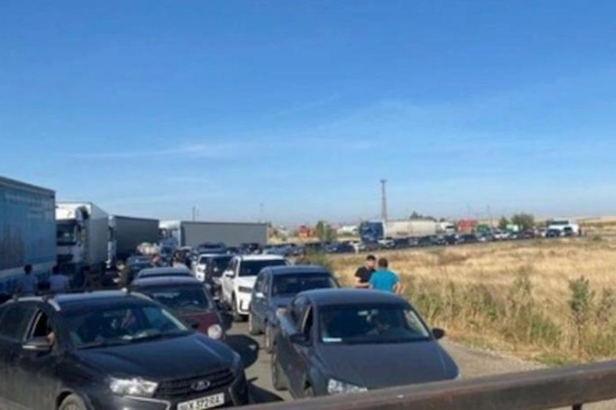 Səfərbərlik elanından sonra Rusiyadan Qazaxıstana 98 min nəfər keçib