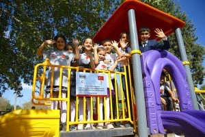 Türk Qızıl Aypara Cəmiyyəti ermənilərin hücumlarından zərər çəkmiş rayonlarda uşaq oyun meydançaları qurub — FOTO