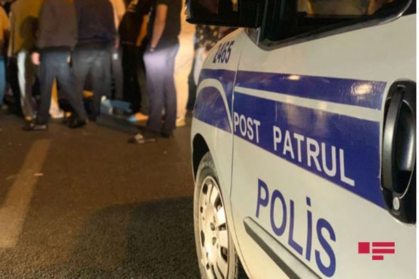 Bakıda görmə qüsurlu şəxsi və ona kömək edəni maşın vurub, ölən və yaralanan var — FOTO