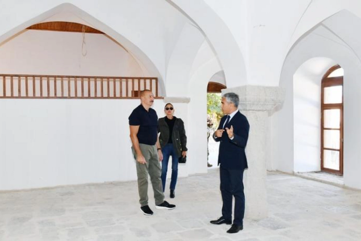 Prezident və xanımı Şuşada Mehmandarovların malikanə kompleksində