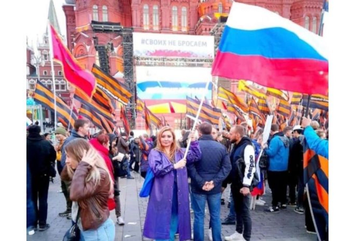Azərbaycanlı politoloq Moskvaya gedib Putinə DƏSTƏK OLDU — FOTO