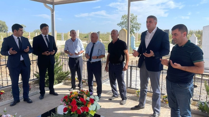 Salyanda şəhidlərin xatirəsi yad edildi — FOTOLAR