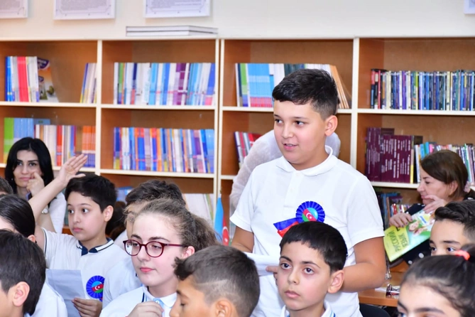 Xırdalan şəhər 10 nömrəli tam orta məktəbdə şəhid ailələri və qazilərlə görüş keçirilib — FOTOLAR