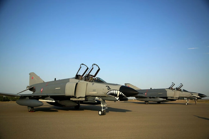 Türkiyənin “F-16” qırıcı təyyarələri Azərbaycana gəldi — FOTOLAR