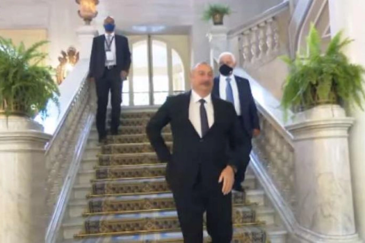 Prezidentin ​İtaliyadakı bu görüntüsü gündəm oldu — VİDEO