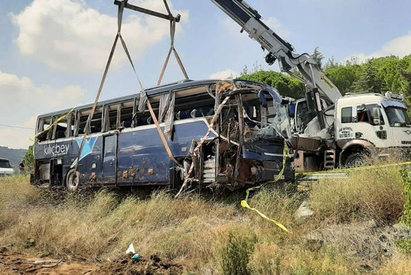 Türkiyədə turistləri daşıyan avtobus aşdı: 60-a yaxın yaralı var — FOTOLAR Türkiyədə turistləri daşıyan avtobus aşdı: 60-a yaxın yaralı var — FOTOLAR