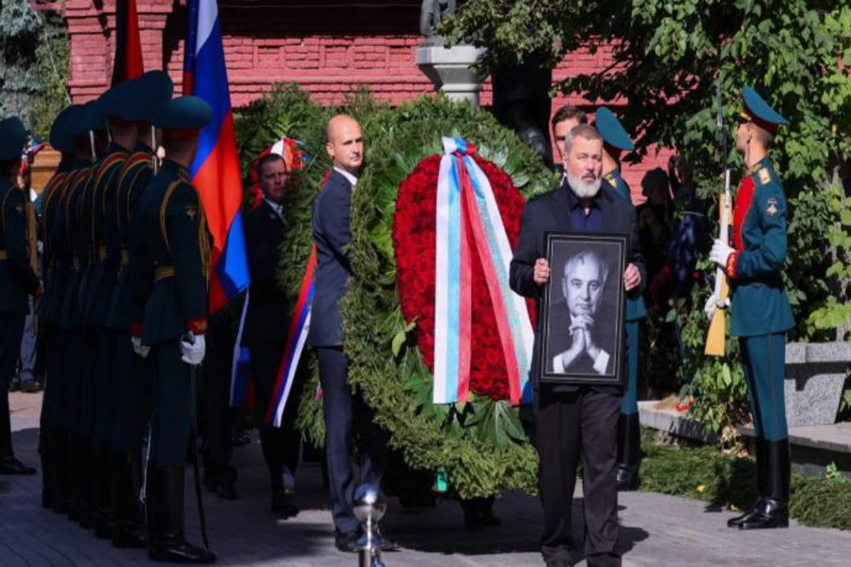 Qorbaçov dəfn edildi