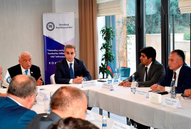 Vüsal Quliyev: Həmkarlar ittifaqları fəaliyyətlərini daha da gücləndirməlidirlər Vüsal Quliyev: Həmkarlar ittifaqları fəaliyyətlərini daha da gücləndirməlidirlər