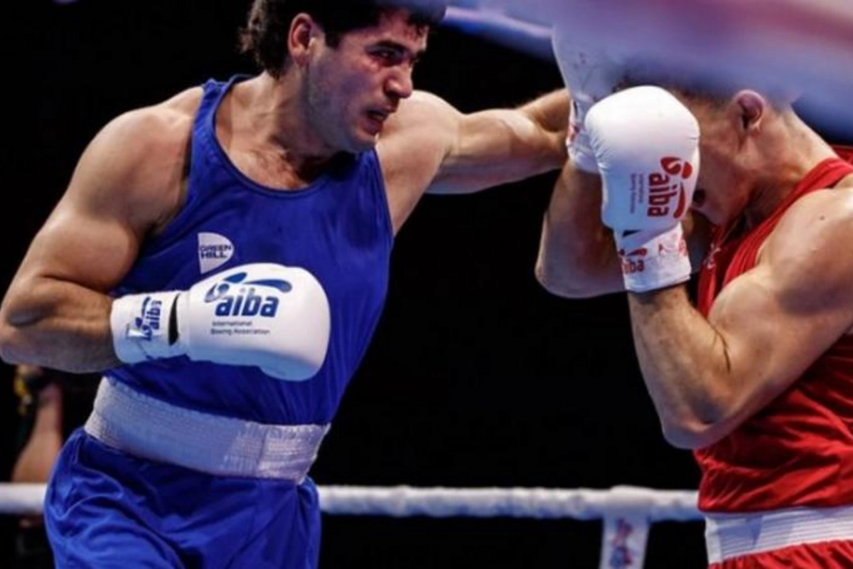 İki boksçumuz Qazaxıstandakı turnirdə bürünc medal QAZANDI