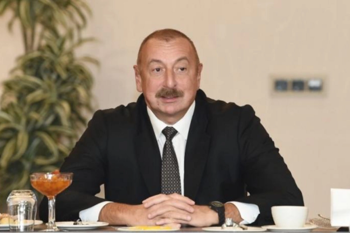 İlham Əliyev Bolqarıstanın biznes dairələrinin nümayəndələri ilə GÖRÜŞÜB —YENİLƏNİB (FOTO)