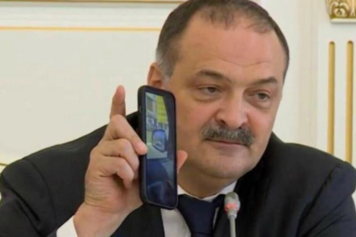 Dağıstan lideri səfərbərlik çağırışına QƏZƏBLƏNDİ: Siz nəsiniz, axmaqlar? — VİDEO