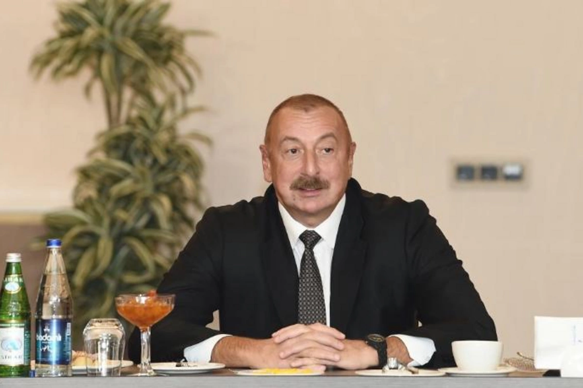 İlham Əliyev Sofiyada Bolqarıstanın biznes dairələrinin nümayəndələri ilə görüşdü — FOTO