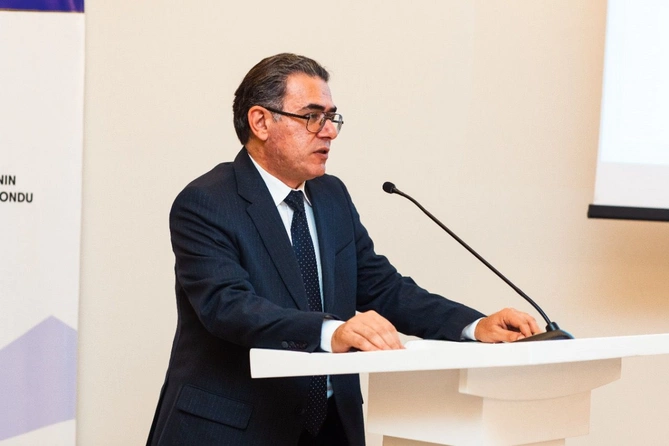 İKZF və MEDİA iqtisadi mövzularda yazan jurnalistlər üçün təlim keçirib — FOTOLAR