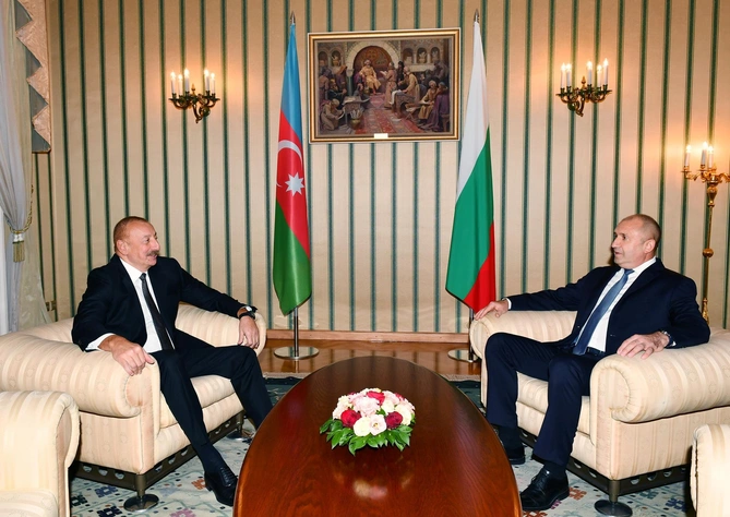 Azərbaycan və Bolqarıstan prezidentləri görüşdü — FOTO Azərbaycan və Bolqarıstan prezidentləri görüşdü — FOTO