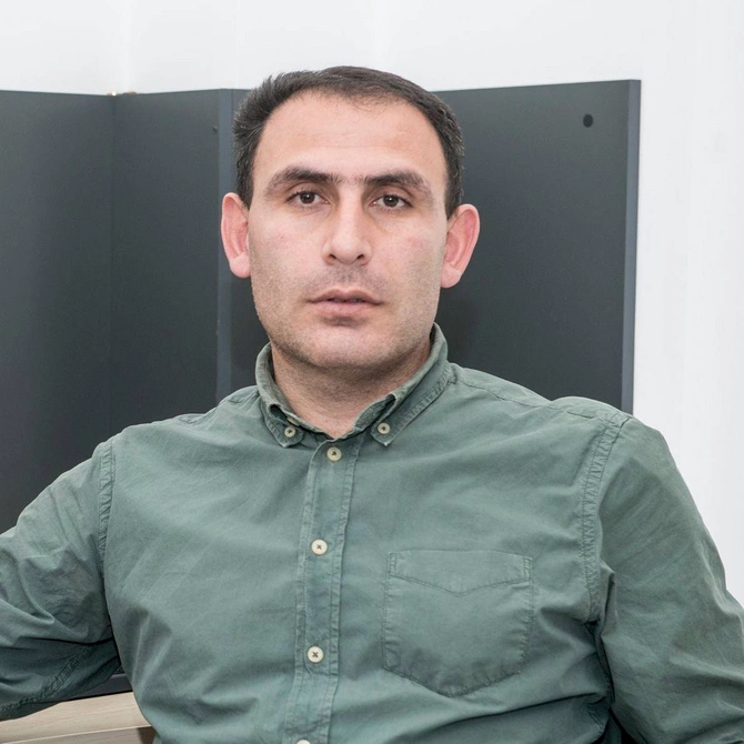 Bakı Təhsil İdarəsinin rəhbərinin qəbuluna düşmək baş nazirin qəbuluna düşməkdən çətindir Bakı Təhsil İdarəsinin rəhbərinin qəbuluna düşmək baş nazirin qəbuluna düşməkdən çətindir