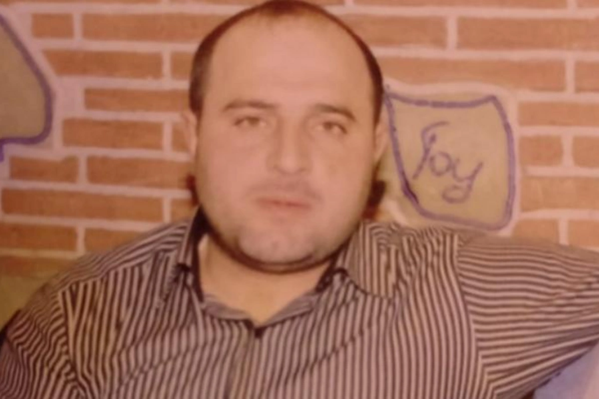 “15 mini müstəntiqə DSX binasının həyətində vermişik”