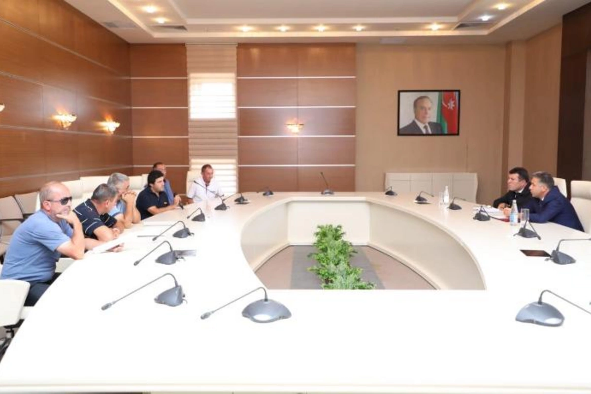 Azəriqaz-ın baş direktoru Qəbələdə vətəndaş qəbulu keçirdi — FOTOLAR