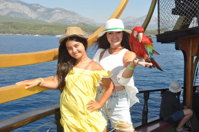 “Peşəmi gözümdən salan həmkarlarım var” — MÜSAHİBƏ “Peşəmi gözümdən salan həmkarlarım var” — MÜSAHİBƏ