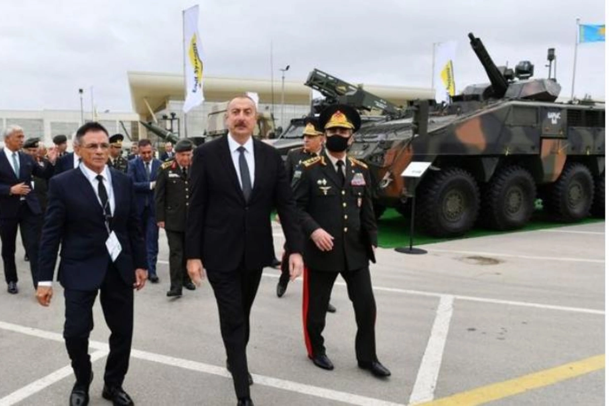 İlham Əliyev 4-cü “ADEX” və 13-cü “Securex Caspian” sərgiləri ilə tanış olub — YENİLƏNİB (FOTOLAR)
