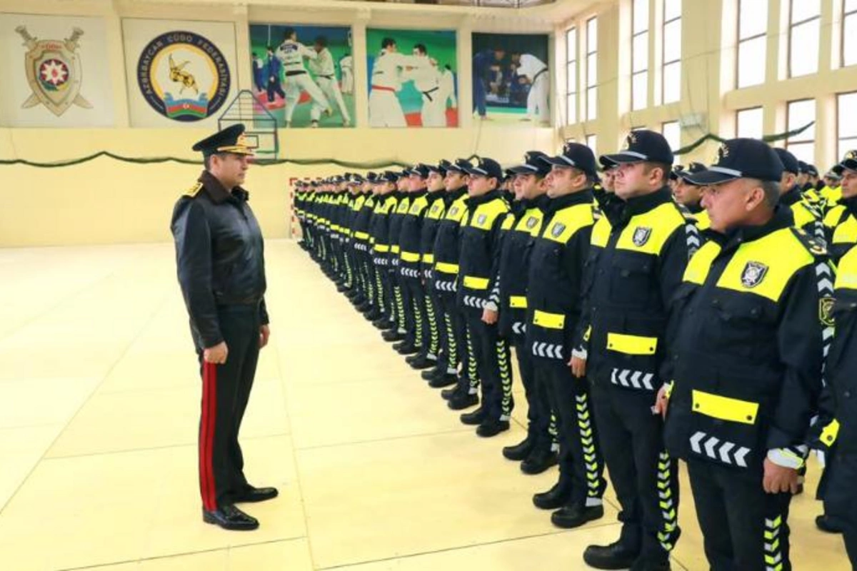 Yol polisinin yaratdığı müsbət nümunə: vətəndaşa xidmət necə olmalıdır?