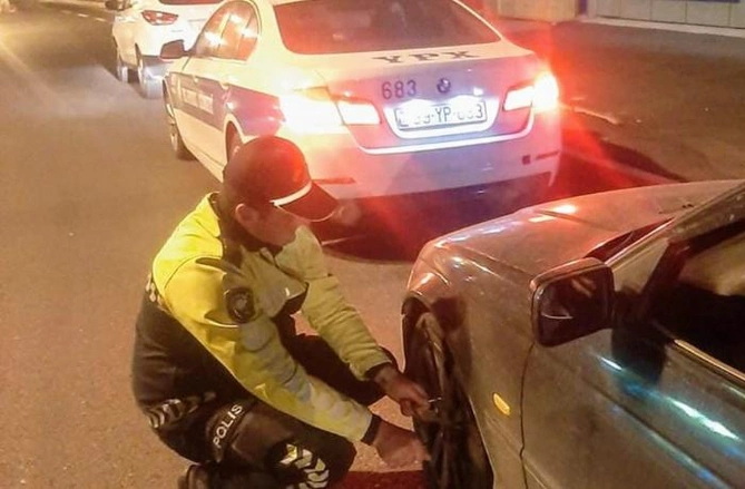 Yol polisinin yaratdığı müsbət nümunə: vətəndaşa xidmət necə olmalıdır? Yol polisinin yaratdığı müsbət nümunə: vətəndaşa xidmət necə olmalıdır?
