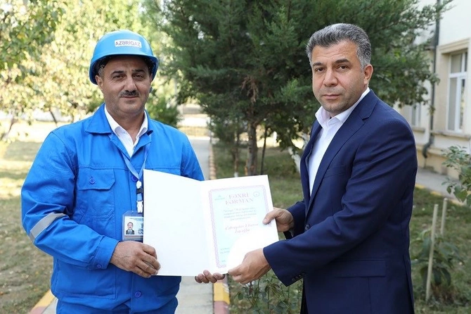 Baş direktor nəzarətçi-çilingərlərə təşəkkür etdi — FOTOLAR