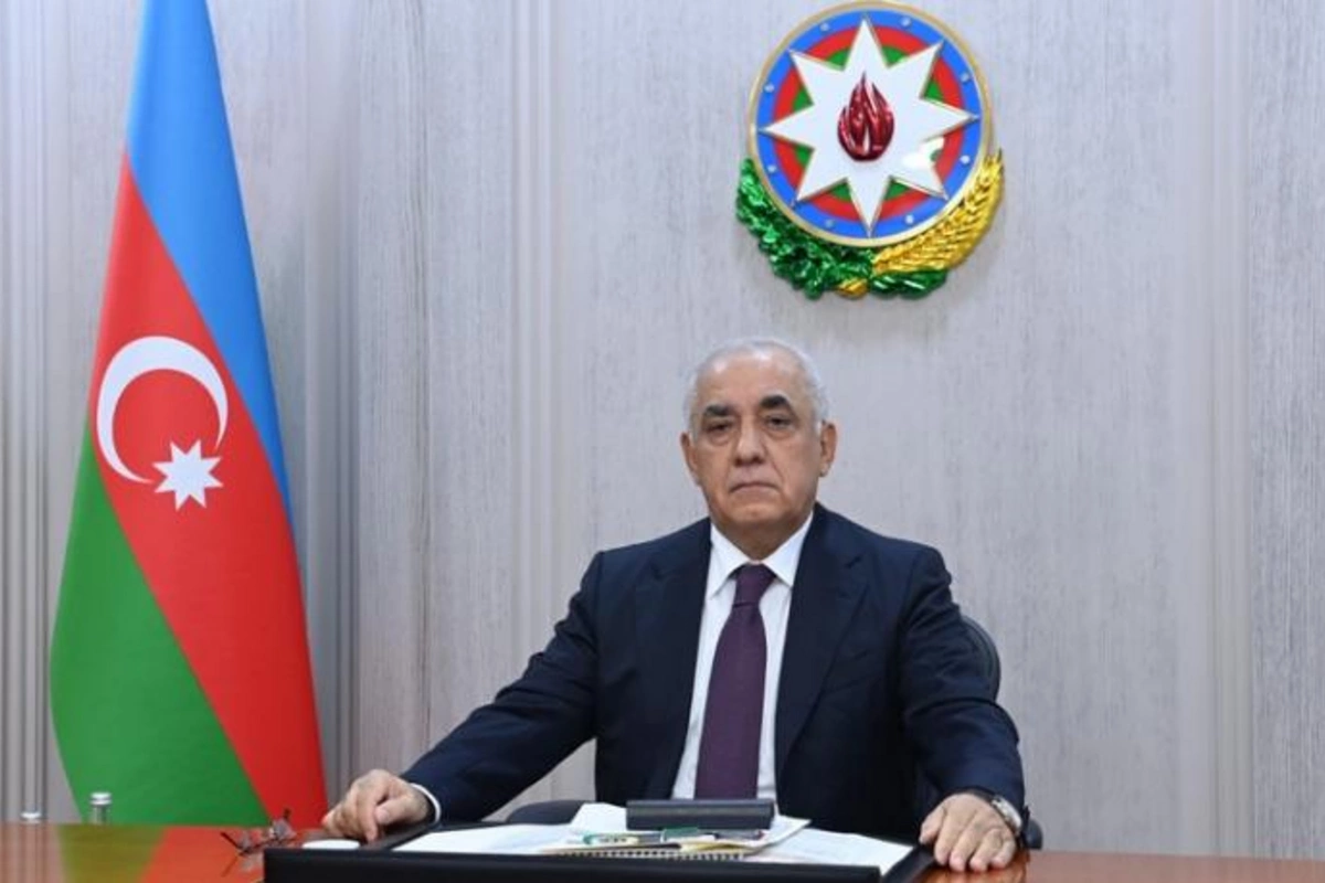 Əli Əsədov iclas keçirdi — FOTO